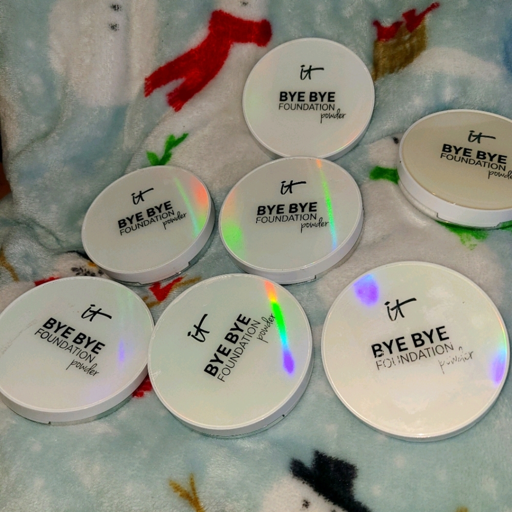 BYE-BYE Foundation Powder